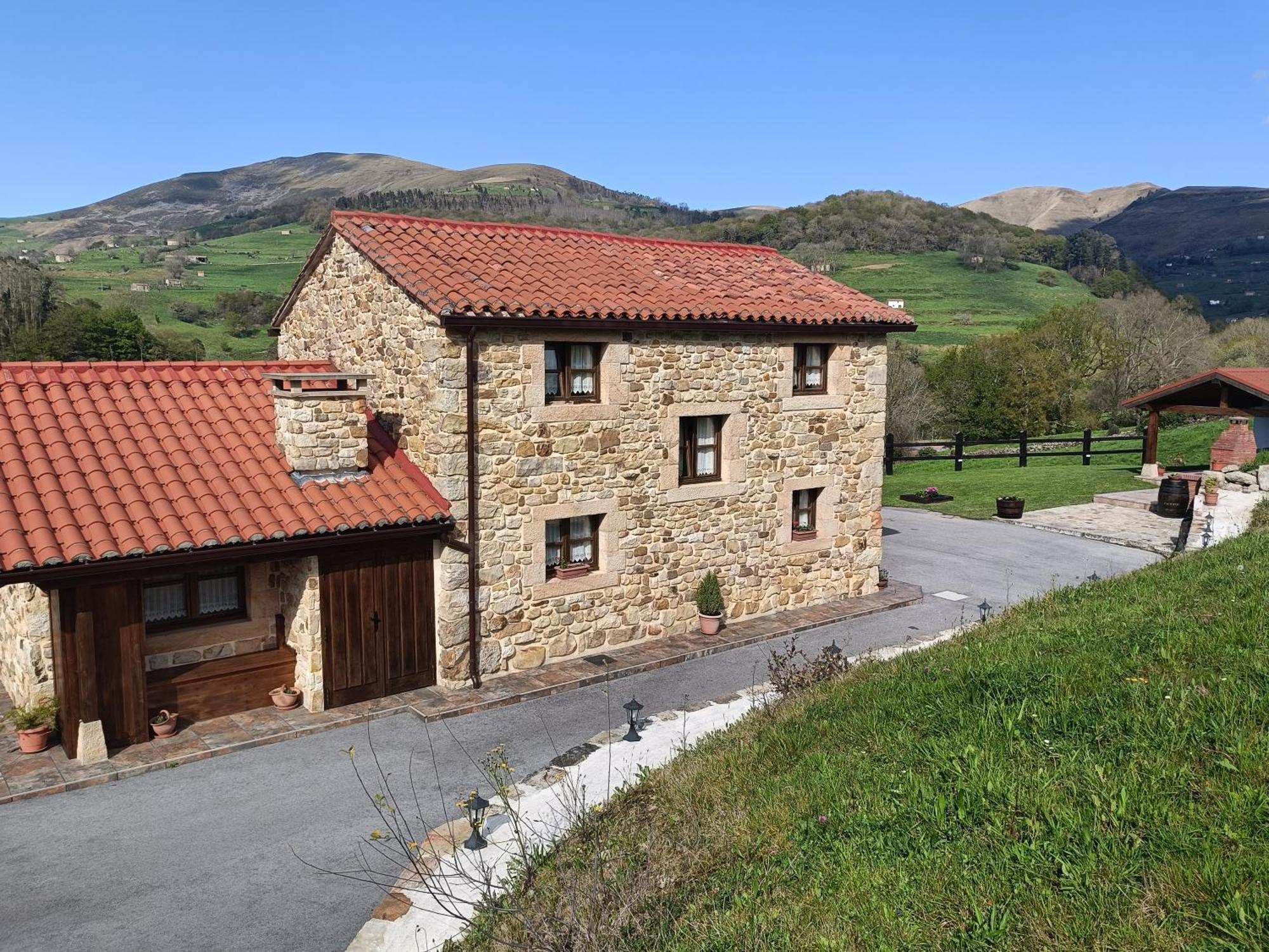 Casa Rural Los Riveros De Jeromo Selaya 外观 照片